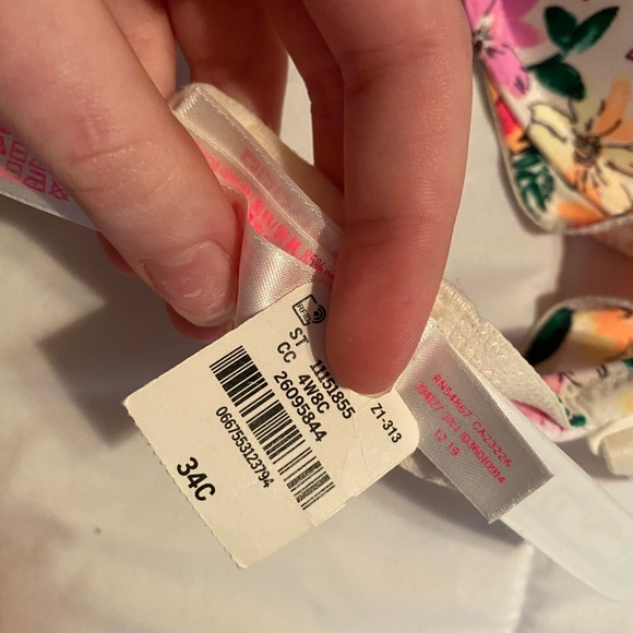 Pink bra - Picture 2 of 2